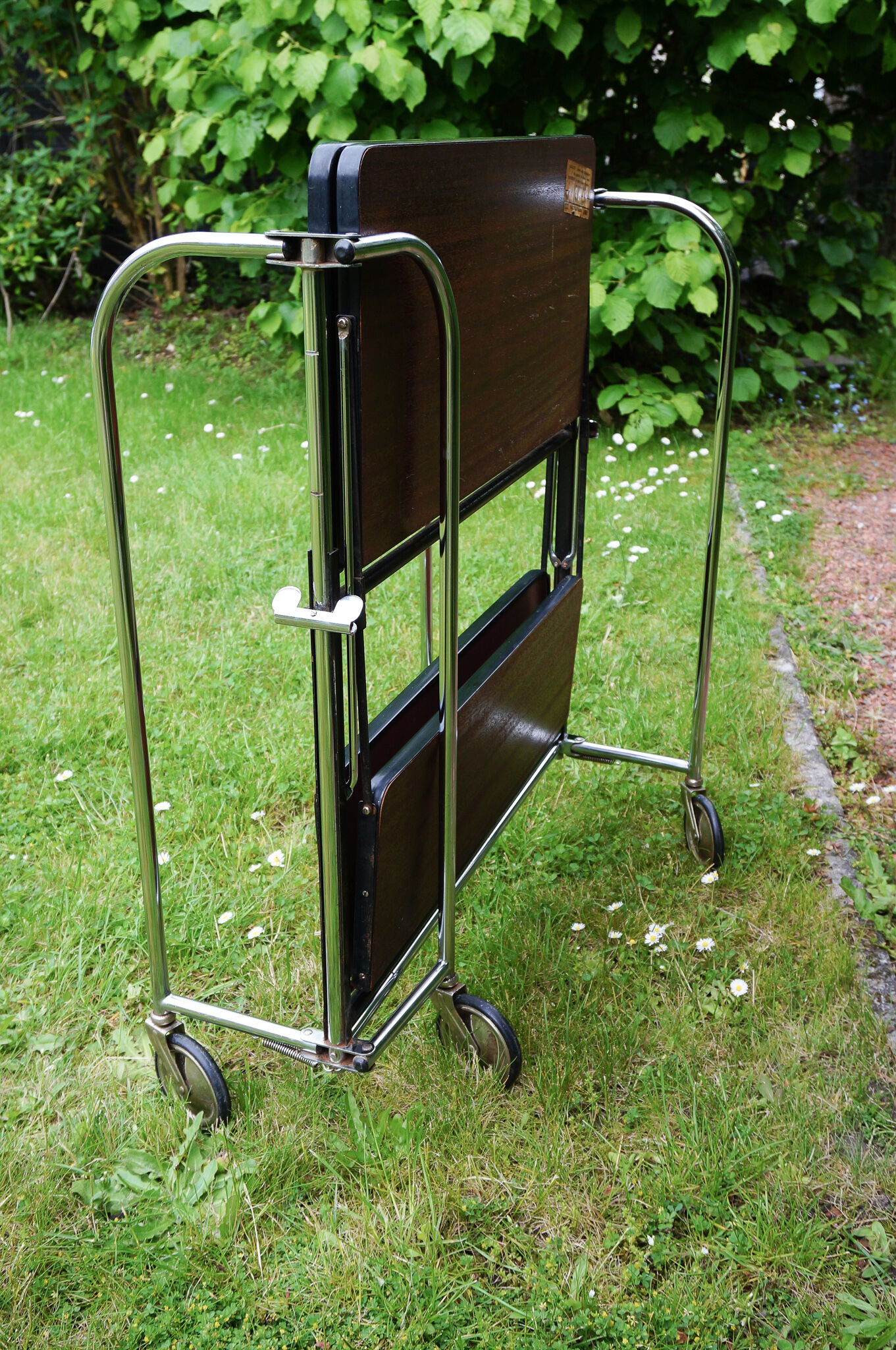 Vintage roulette service