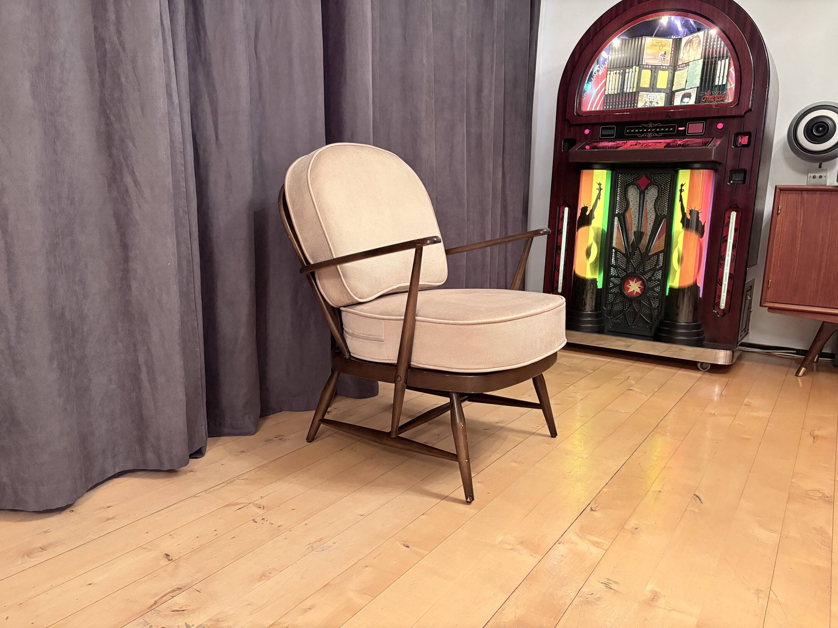 Windsor Armchair by Lucian Ercolani, Ercol, UK, 1960s