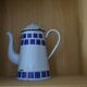Cafetière bleue en tôle émaillée