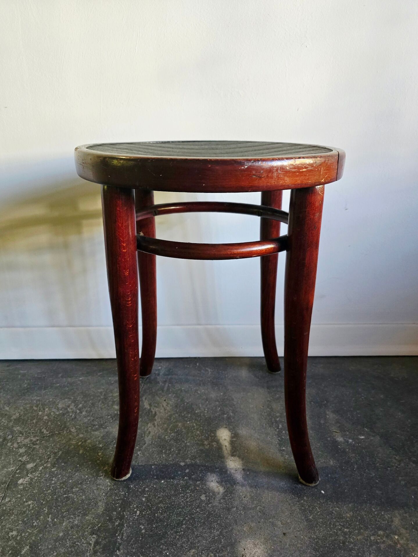 Antique Trieste Bentwood Stool 1920s Österreich Beech Wood Thonet St