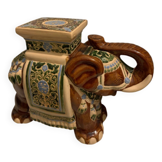 Éléphant en céramique