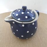 Former pea stoneware teapot
