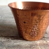Cache pot en cuivre martelé