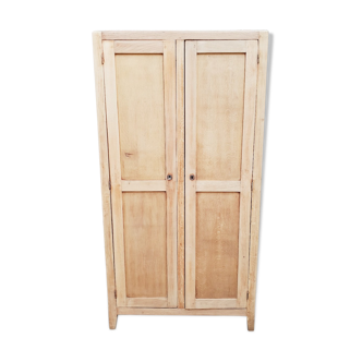 Armoire vintage