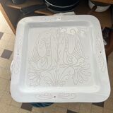 Trinket bowl white enamelled ceramic pocket with decorations of two rooster facing each other