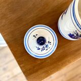 Blue earthenware jar C. Rosarum