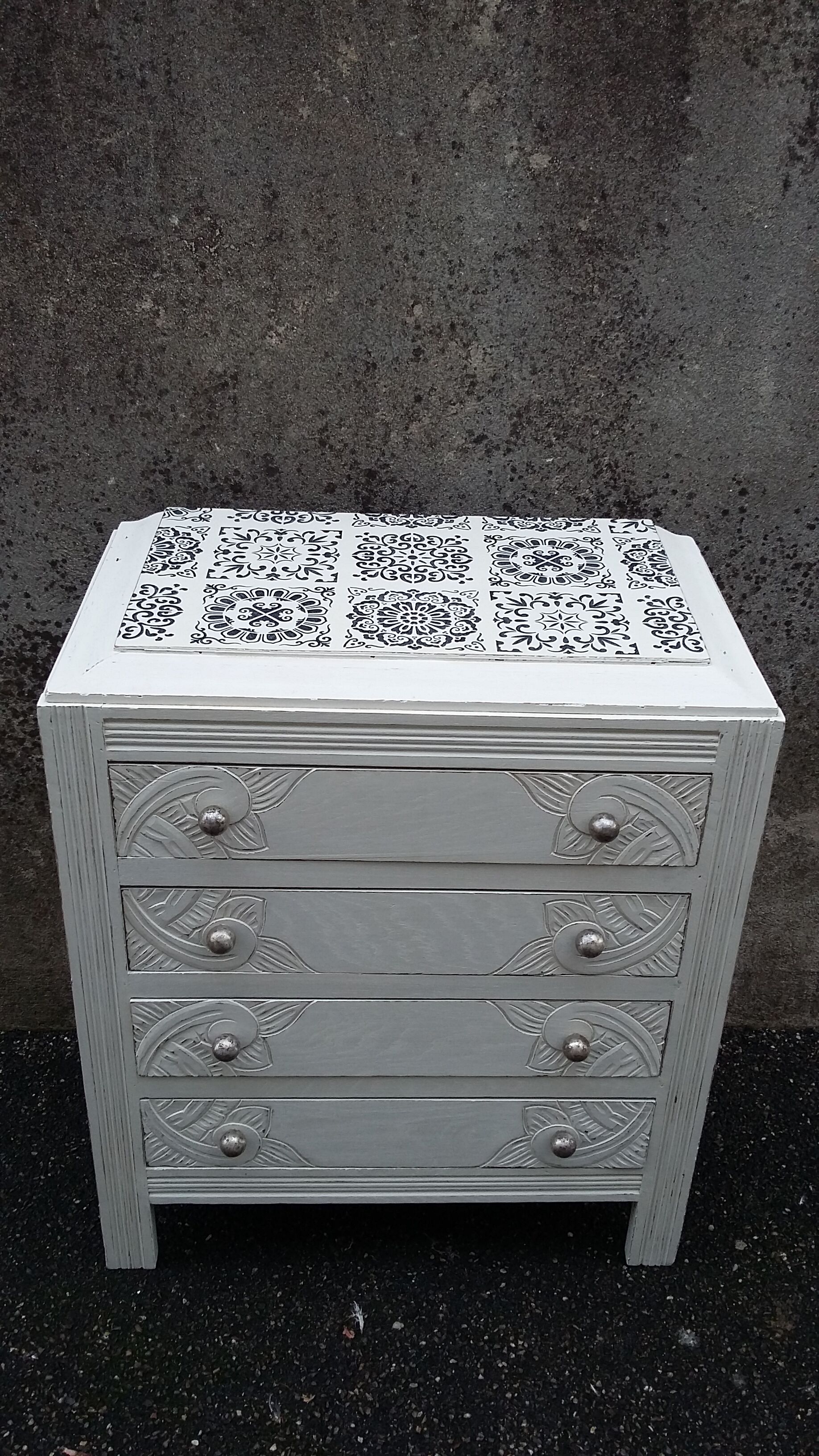 Art deco chest of drawers 1930