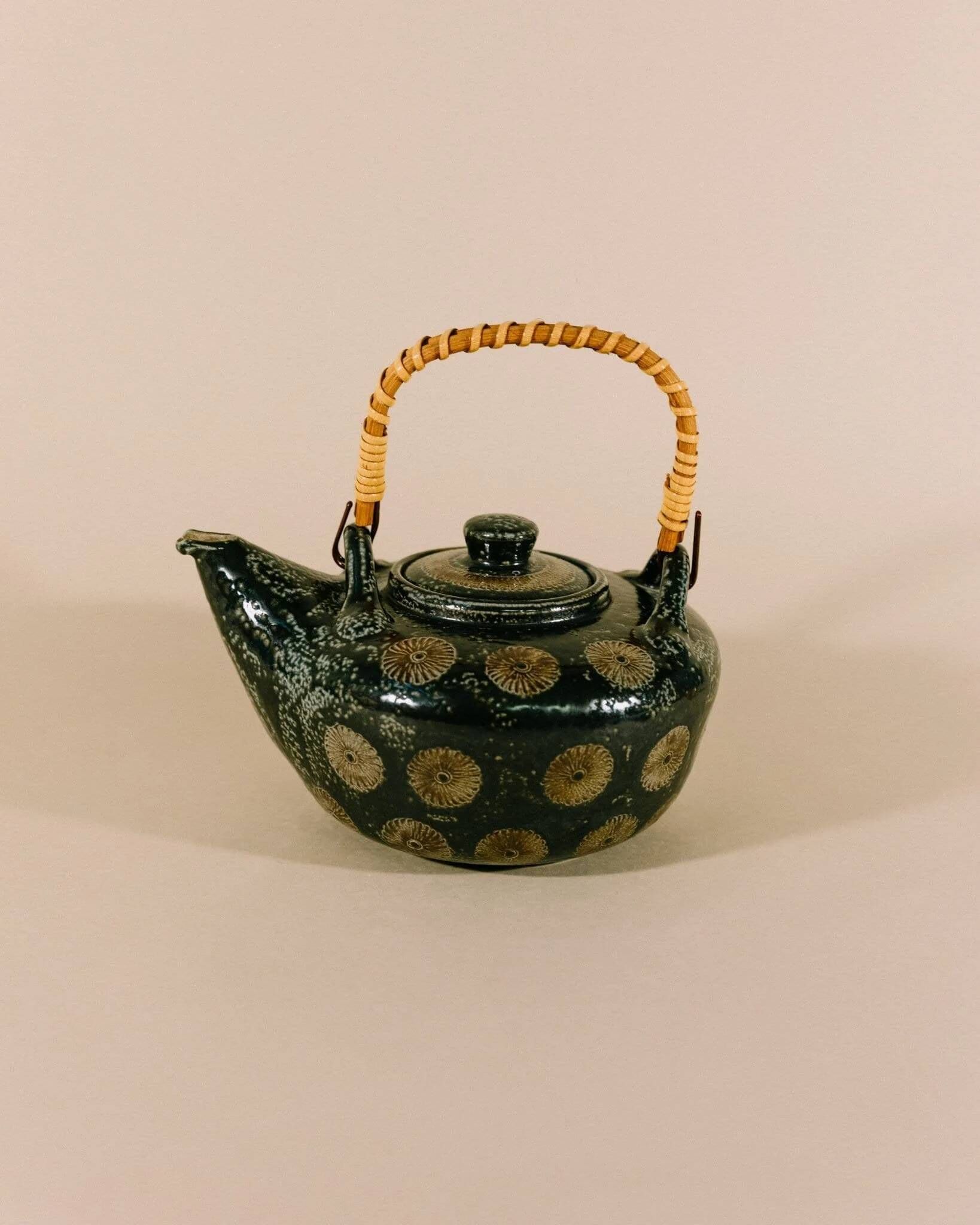 Wim Mühlendyck Stoneware Teapot in Westerwald Salt Glaze with Ritzdekor – Noir Speckled Ceramic, Mid-Century