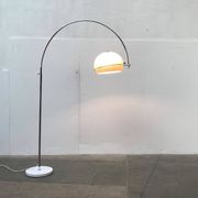 Lampadaire Arc Âge Spatial du Milieu du Siècle de Gepo, années 1960