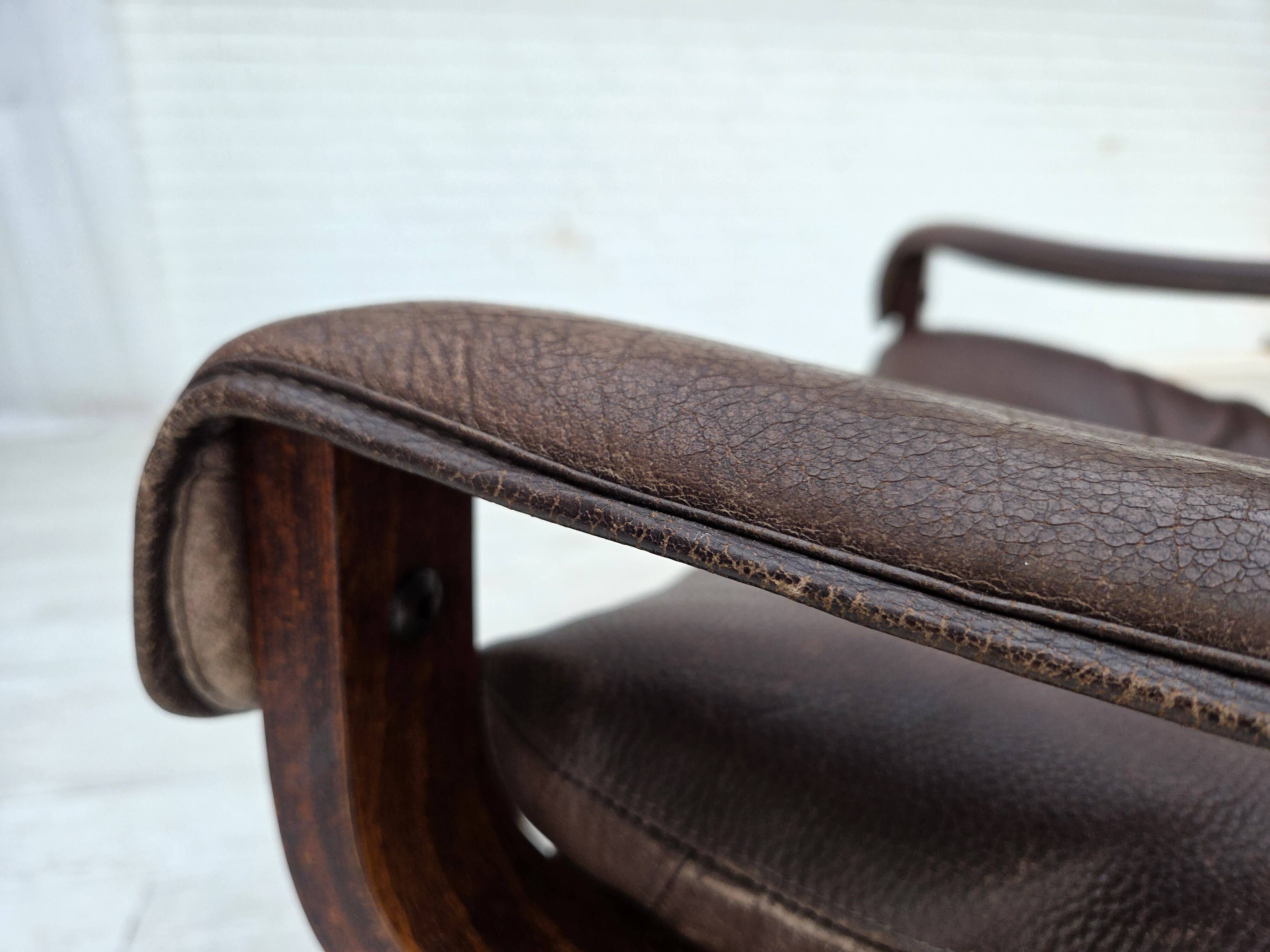 1970s, Norwegian design by Ingmar Relling for Westnofa, model "Siesta".