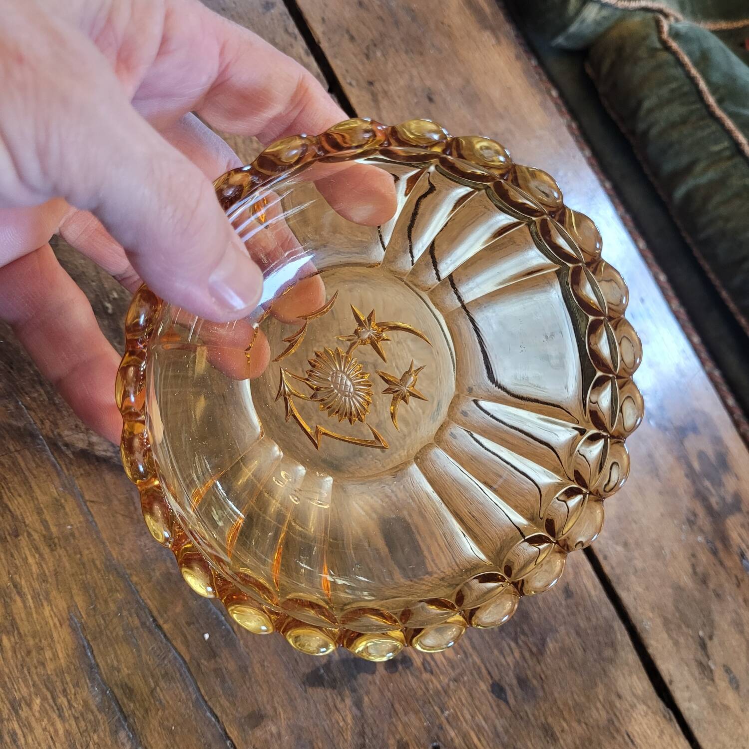 Amber glass catchall dish – 1940s–1950s
