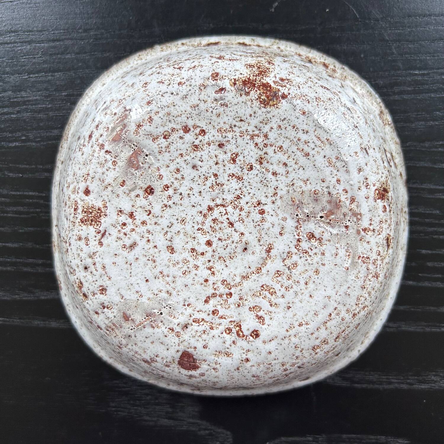 Stoneware flower emptier