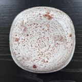 Stoneware flower emptier