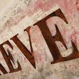 Rêve en lettres métalliques