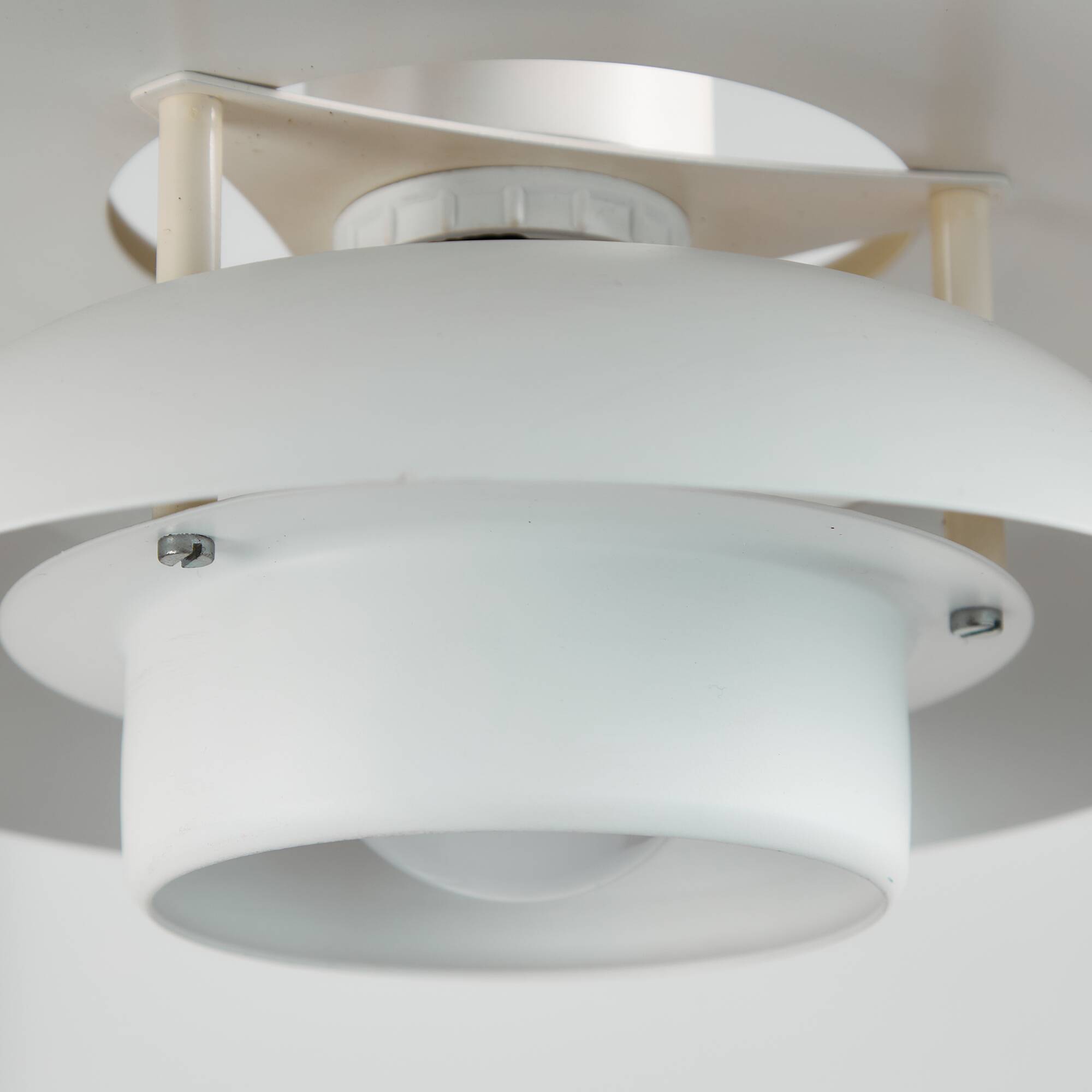 Suspension Type 4756 par Lyskær Belysning