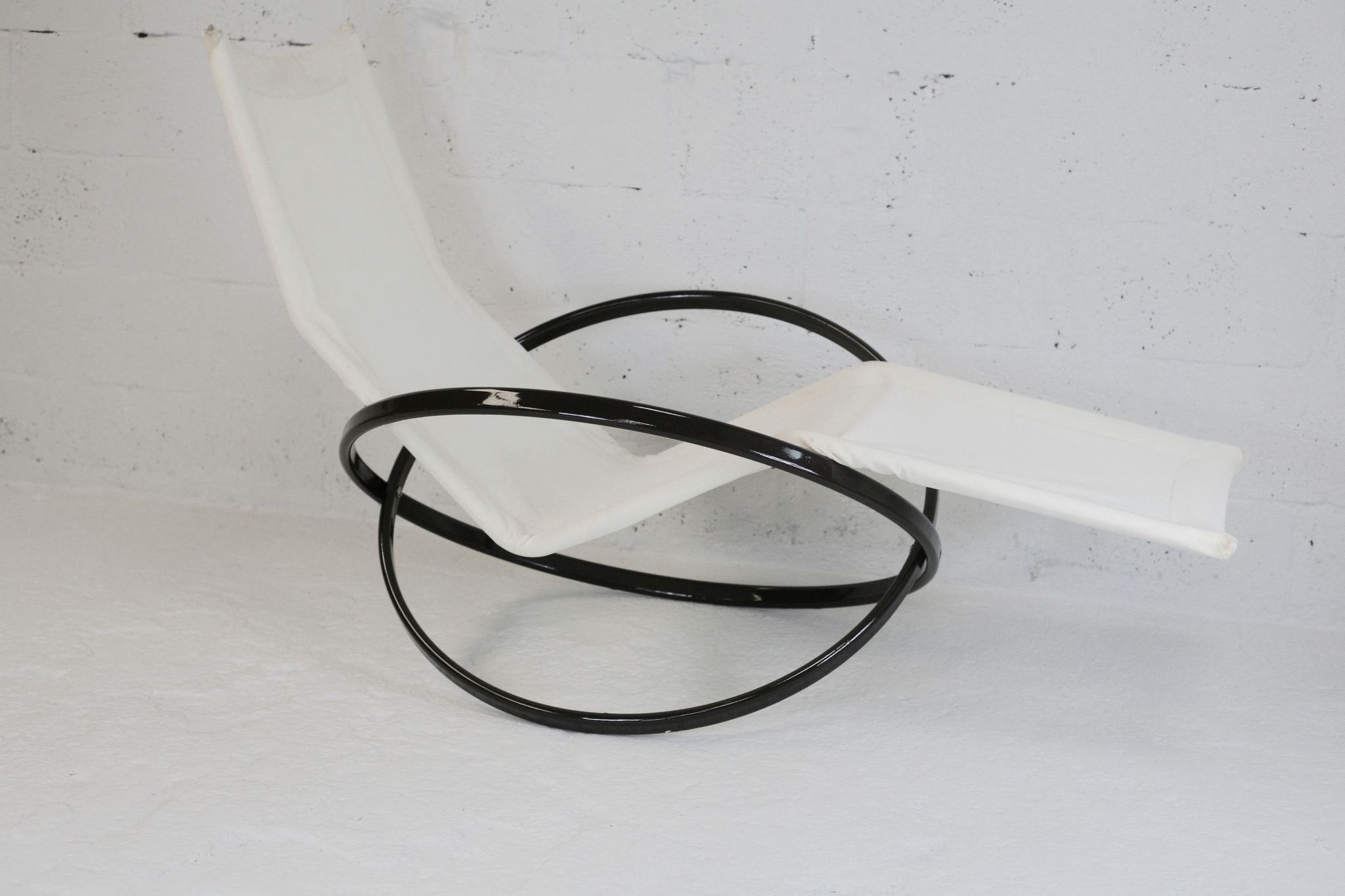 Roger Lecal rocking long chair, Jetstar model, brown lask and canvas, France, 1975