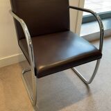 Chaise Brno Knoll par Ludwig Mies van der Rohe