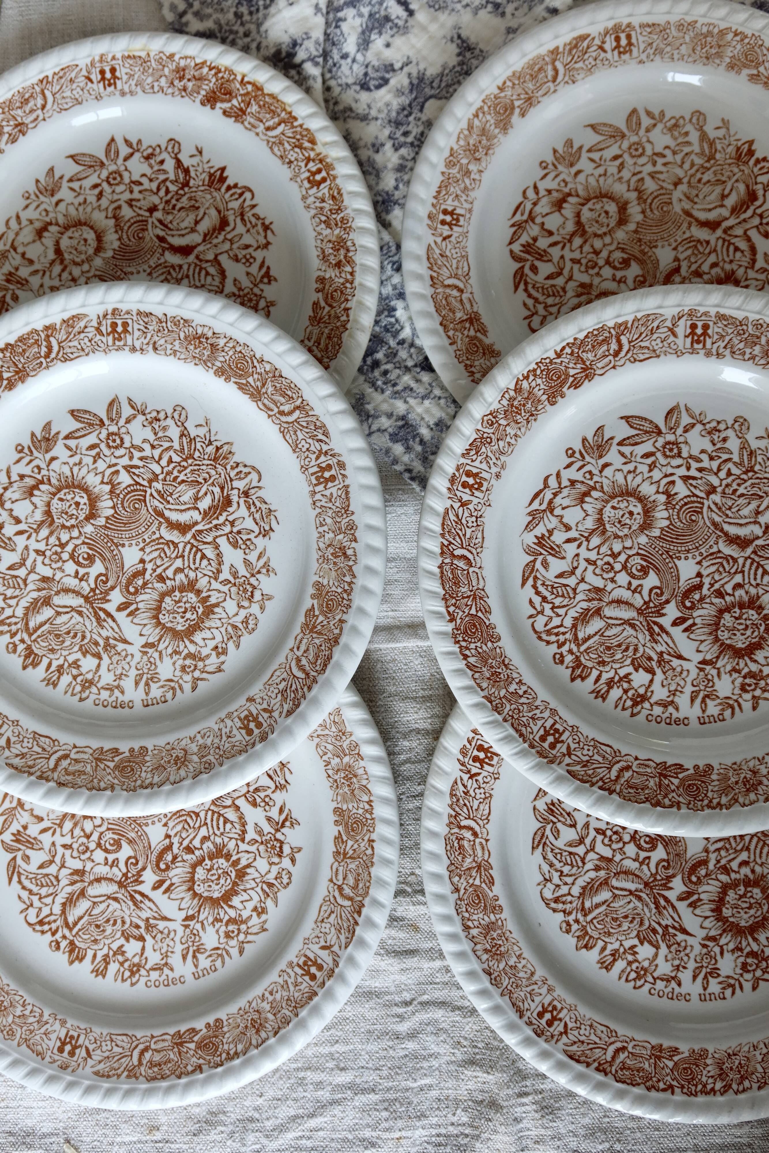 6 assiettes à dessert vintage fleuries – Codec – Décor brun rustique