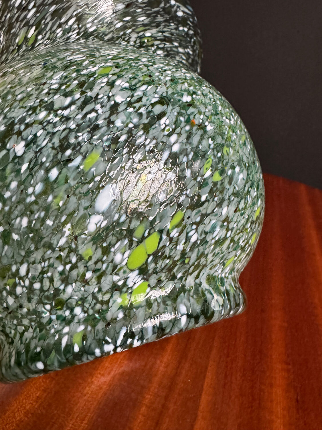 Round Murano glass vase antique