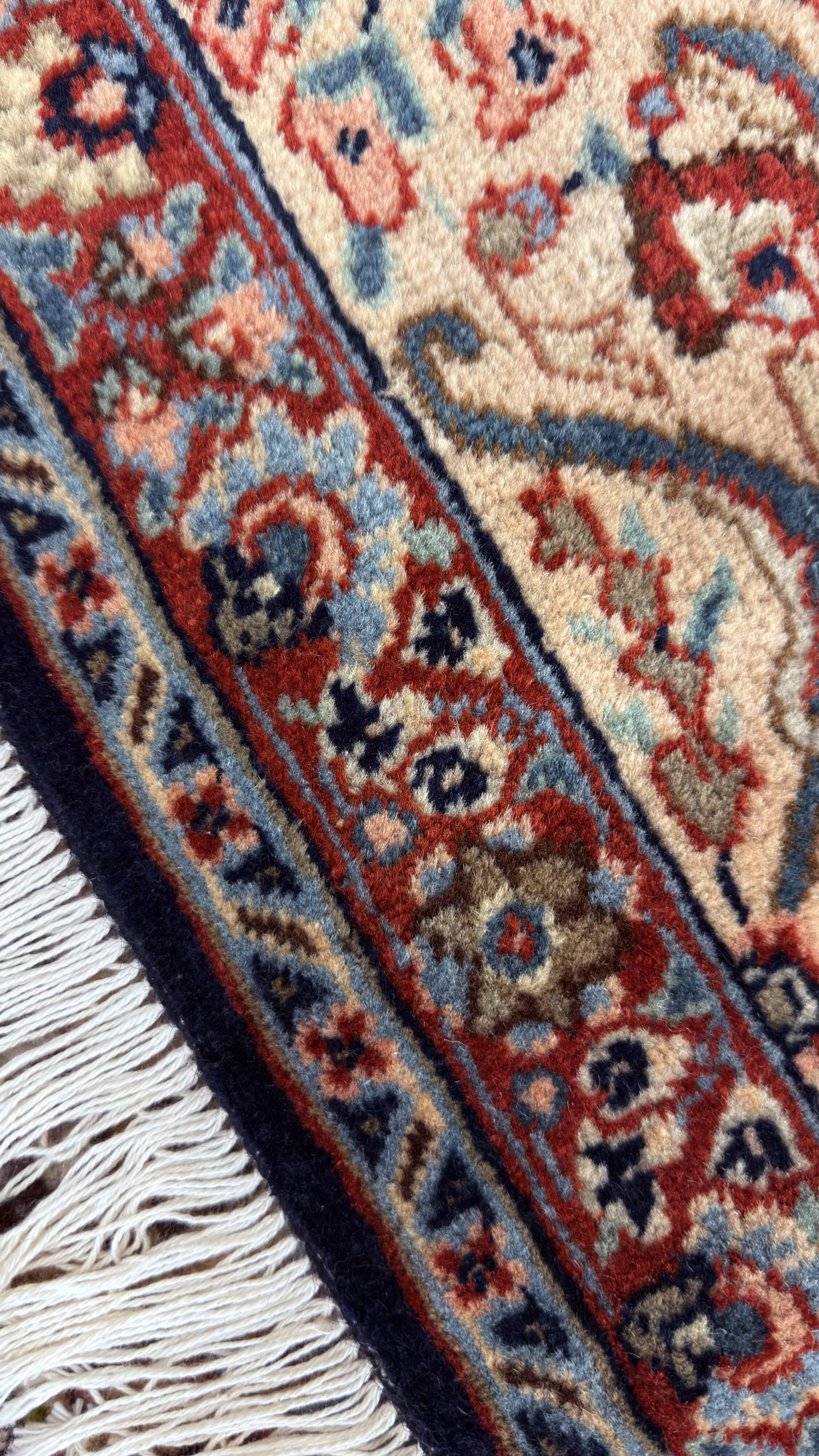 Large Handmade Turkish Wool Rug, 230 x 340 cm – Luxury Floral Rug Hand-Knotted