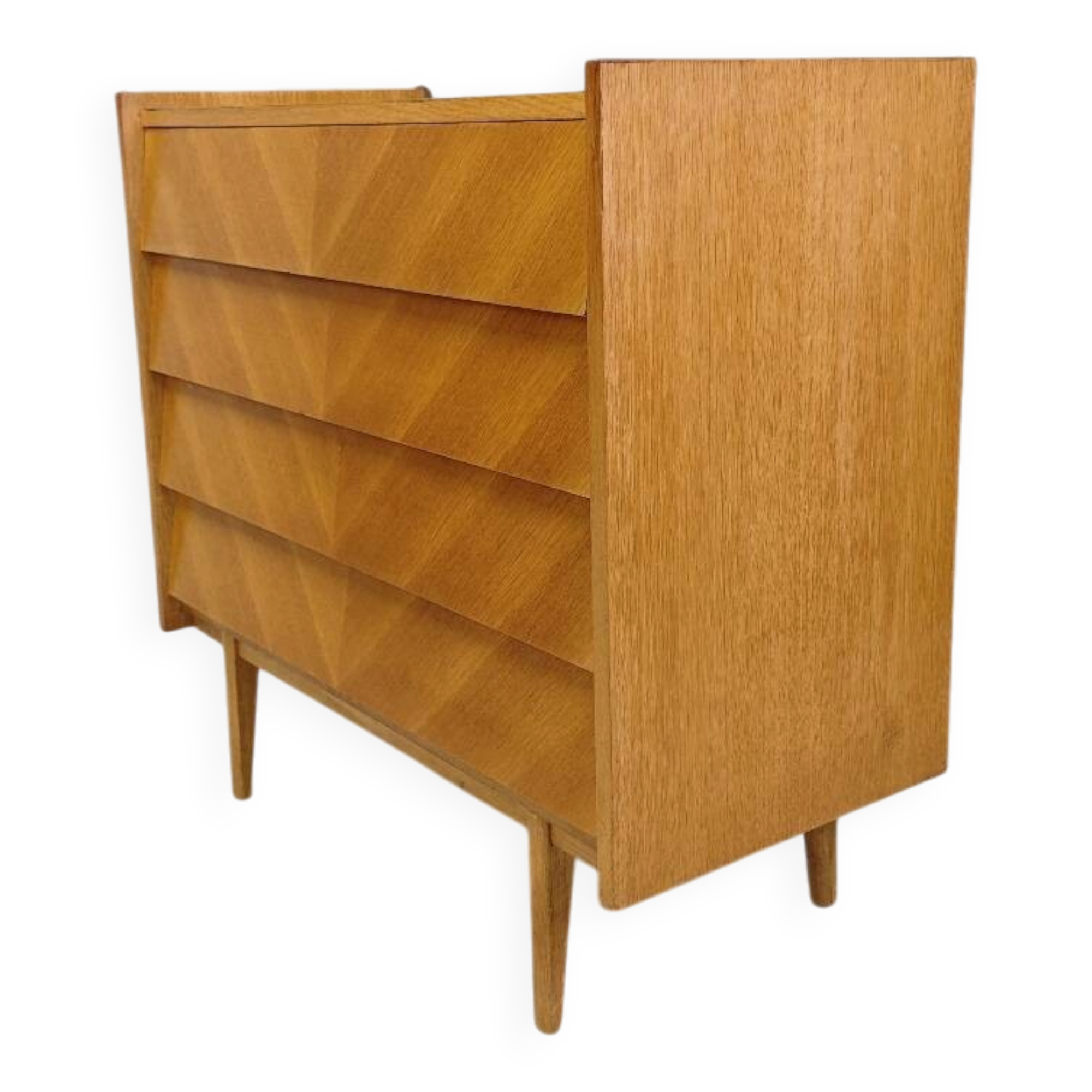 Vintage chest of drawers