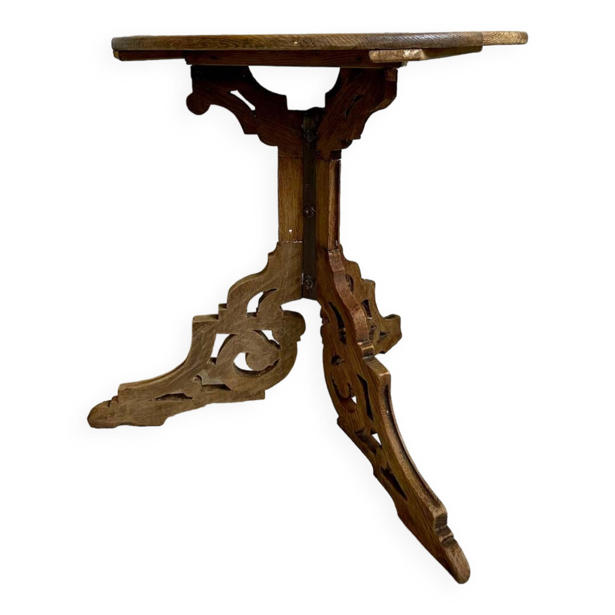 Raw wood pedestal table