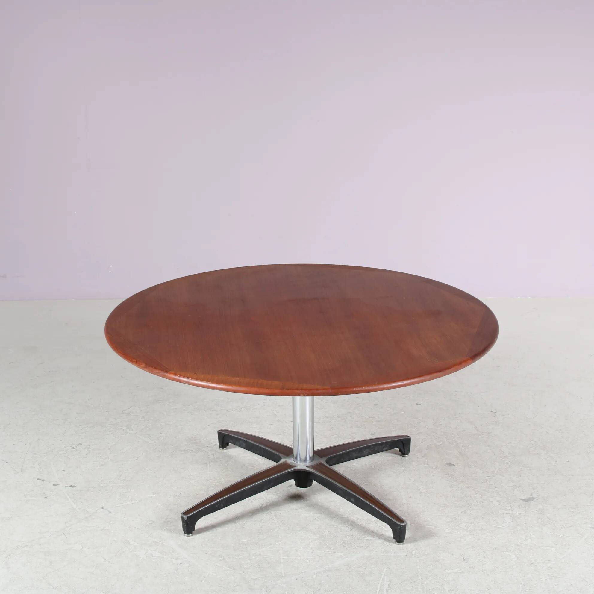 Table basse des années 1950 des Pays-Bas