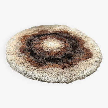 Round vintage wool rug