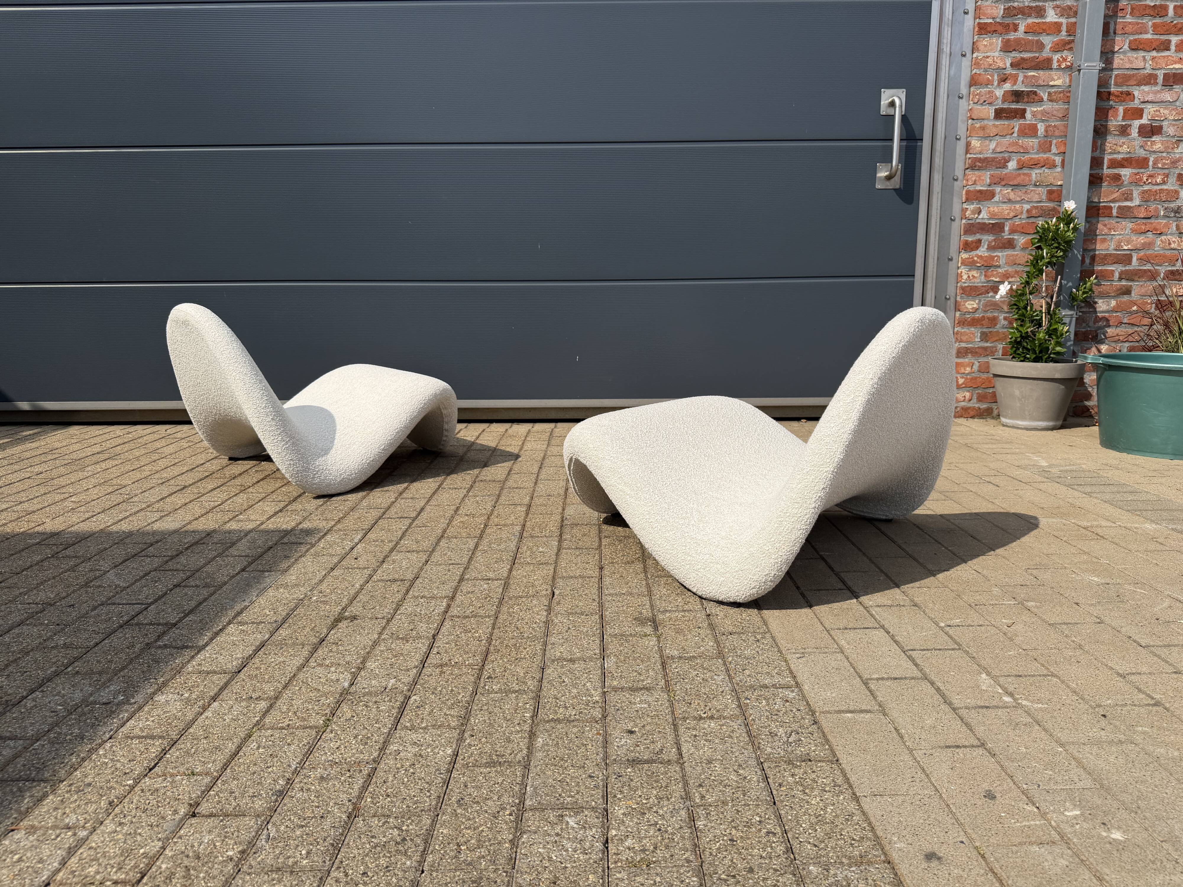 Artifort tongue f577 pierre paulin en beige bouclé in new condition!!