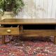 Table basse en noyer fin XIXème - ancienne table de ferme