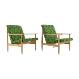 Pair of beech armchairs by ton ,czechoslovakia, 1960