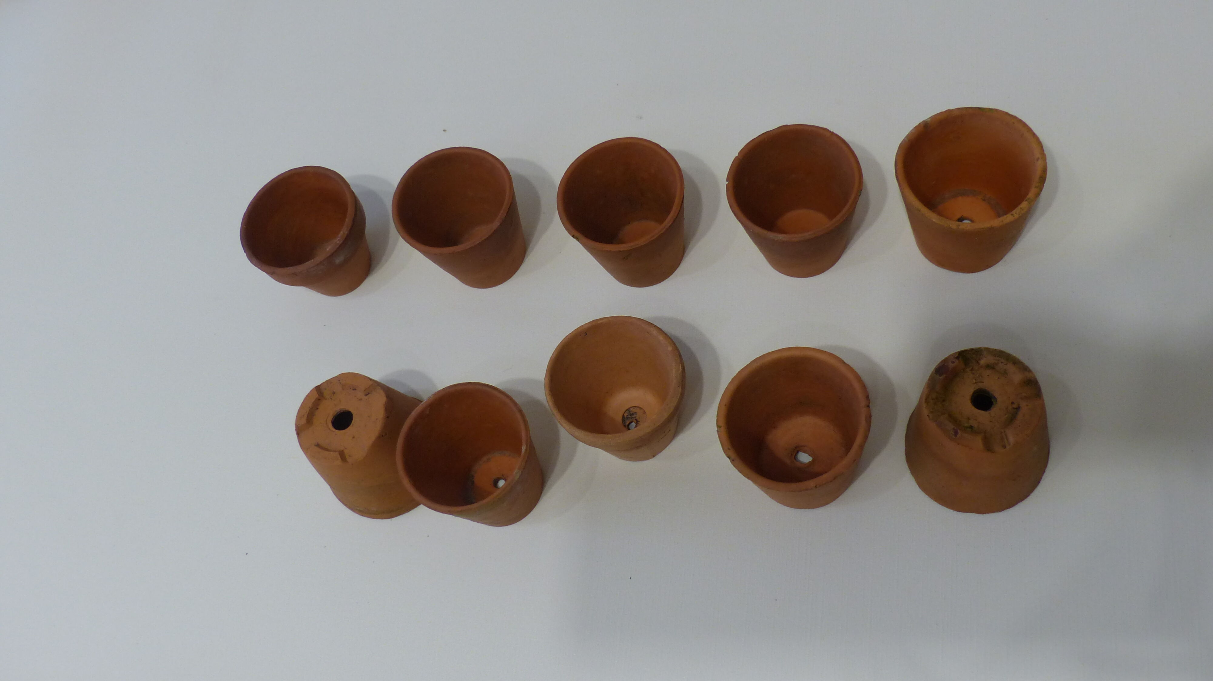 10 terracotta pots