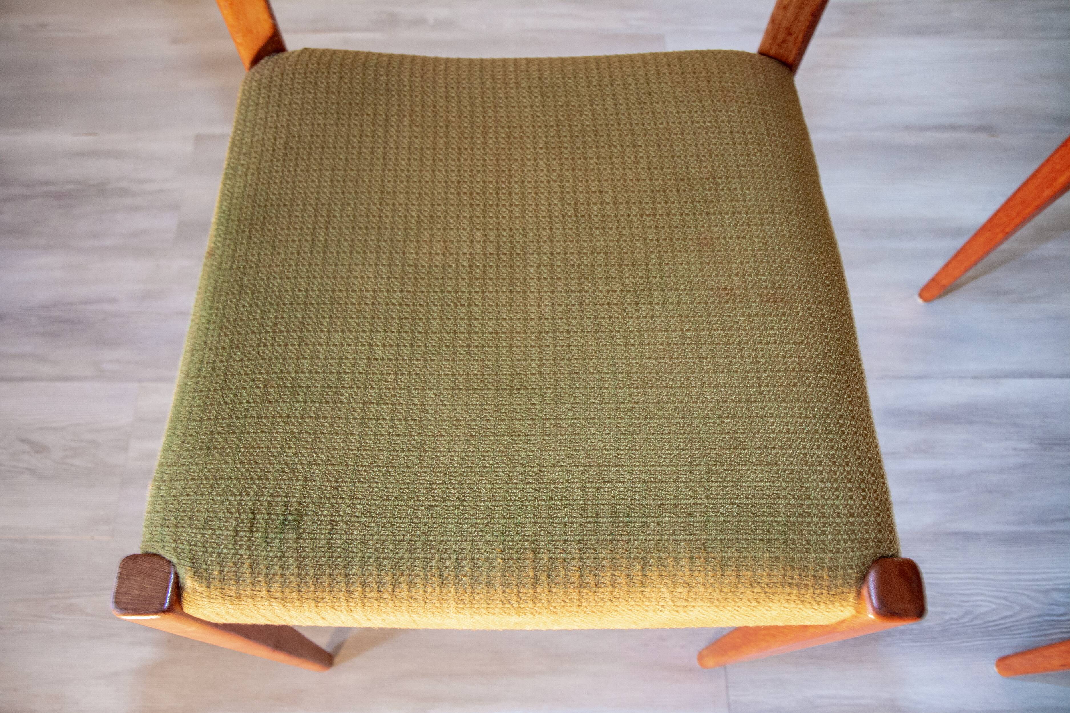 Scandinavian chair from the 1960s in the style of Niels Otto Møller.