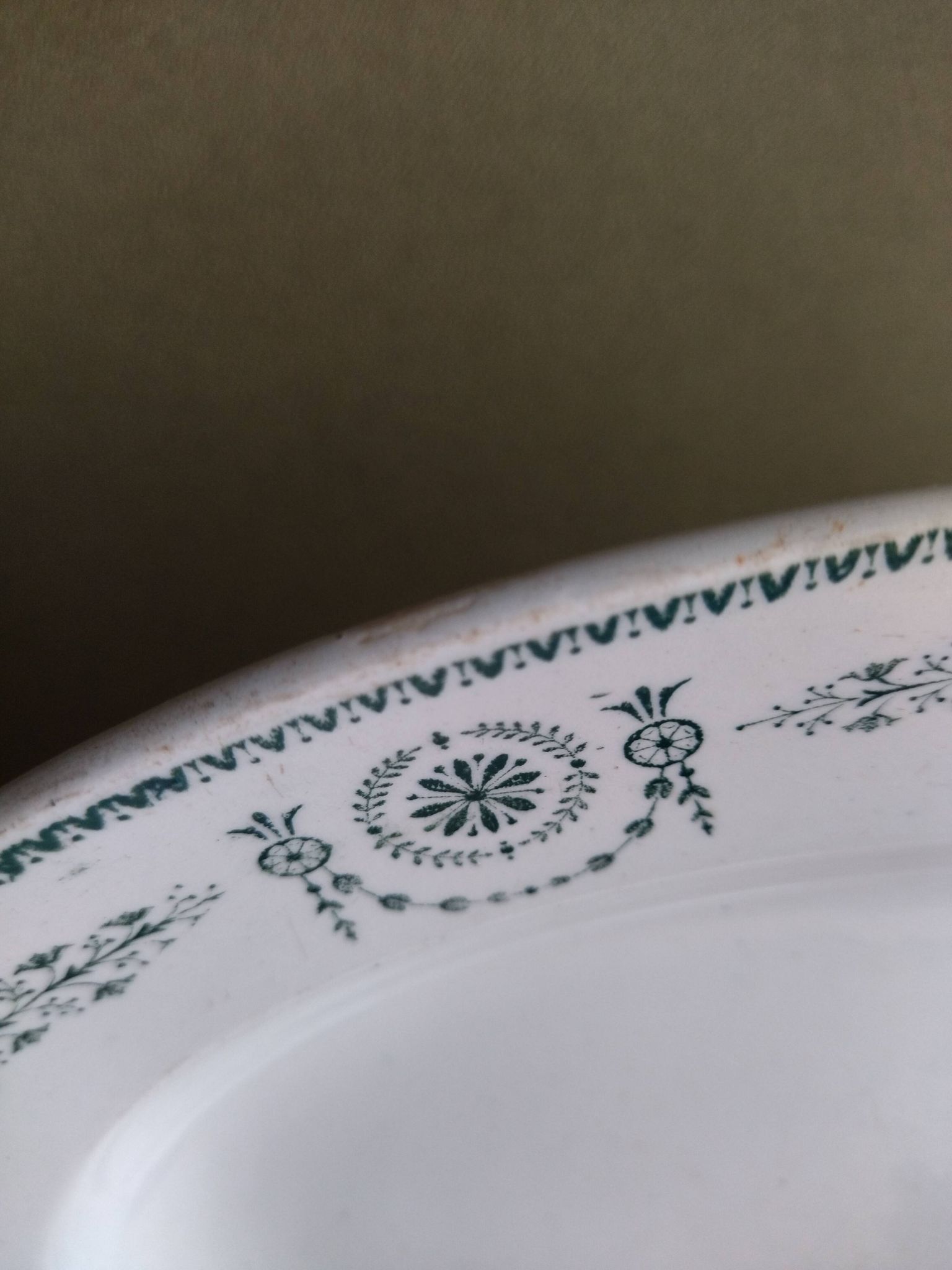 Old service dish k&G Lunéville model Laetitia