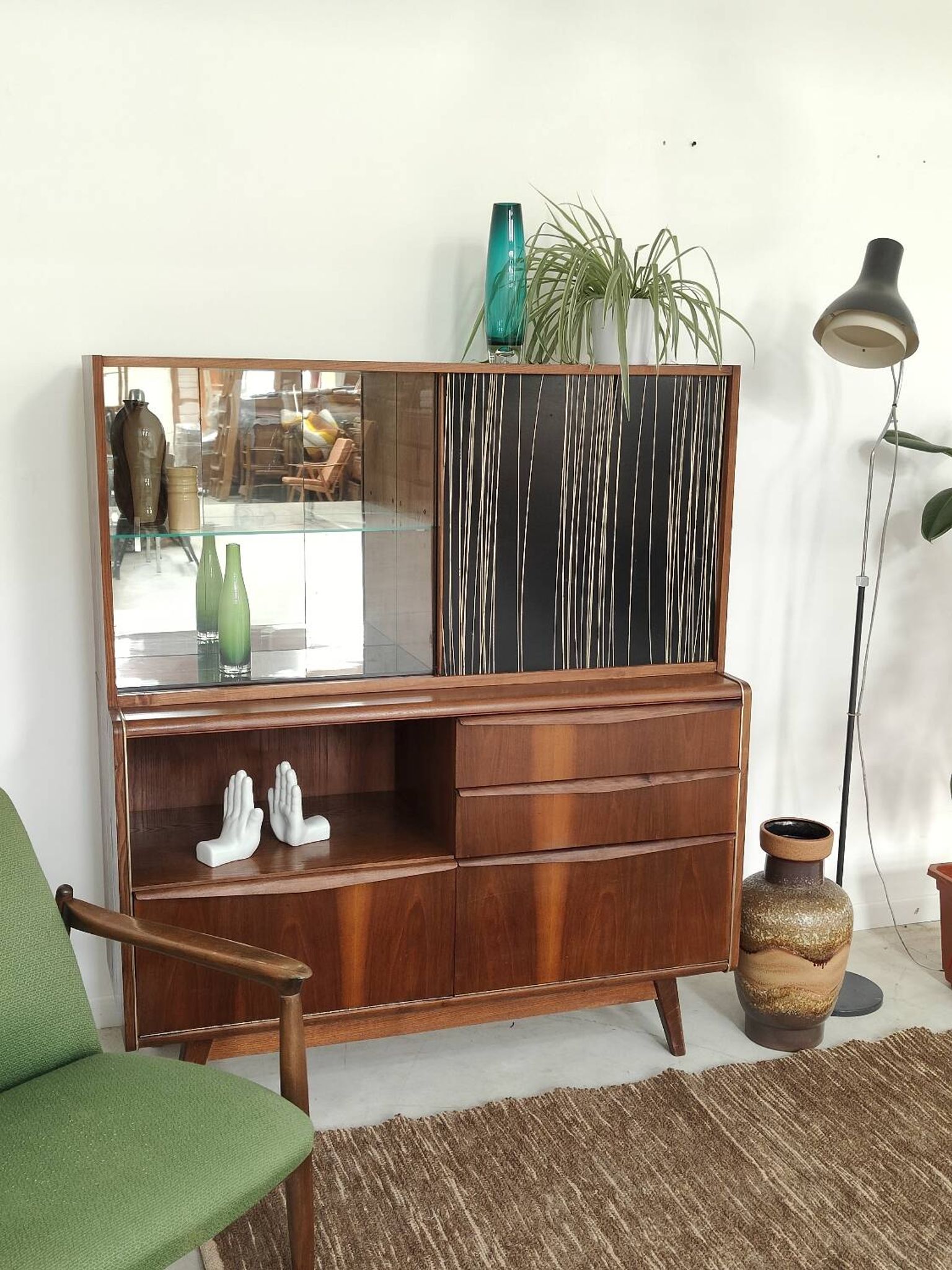 Buffet vaisselier U372/386 B.Landsman et H.Nepozitek pour Jitona 1960