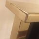 Lampe de table moderniste années 70 laiton  décor jonc