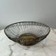 Elegant vintage design silver-plated wire planter