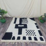 Handmade pure wool rug, natural size 200 x 300 cm.