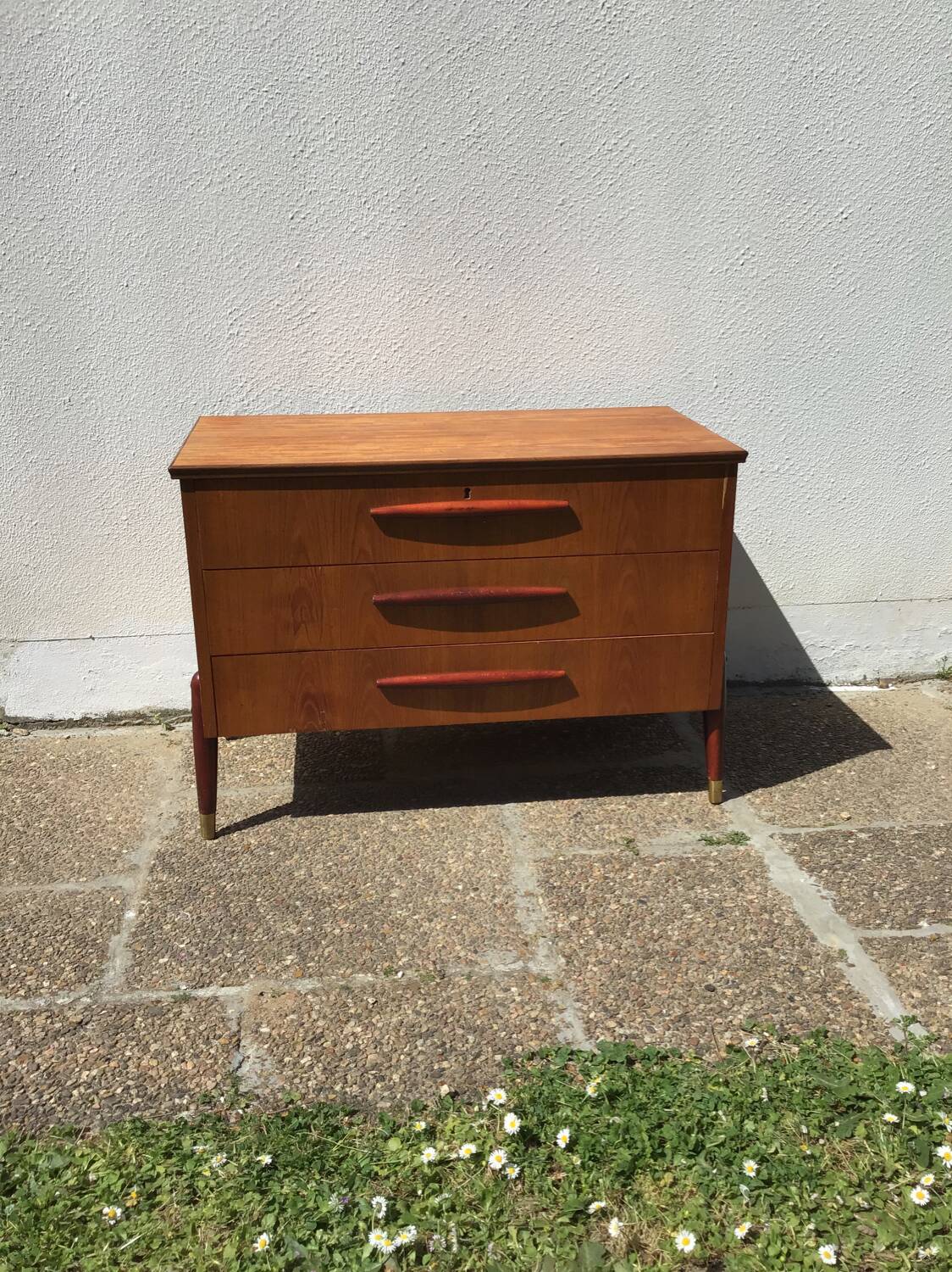 Vintage chest of drawers
