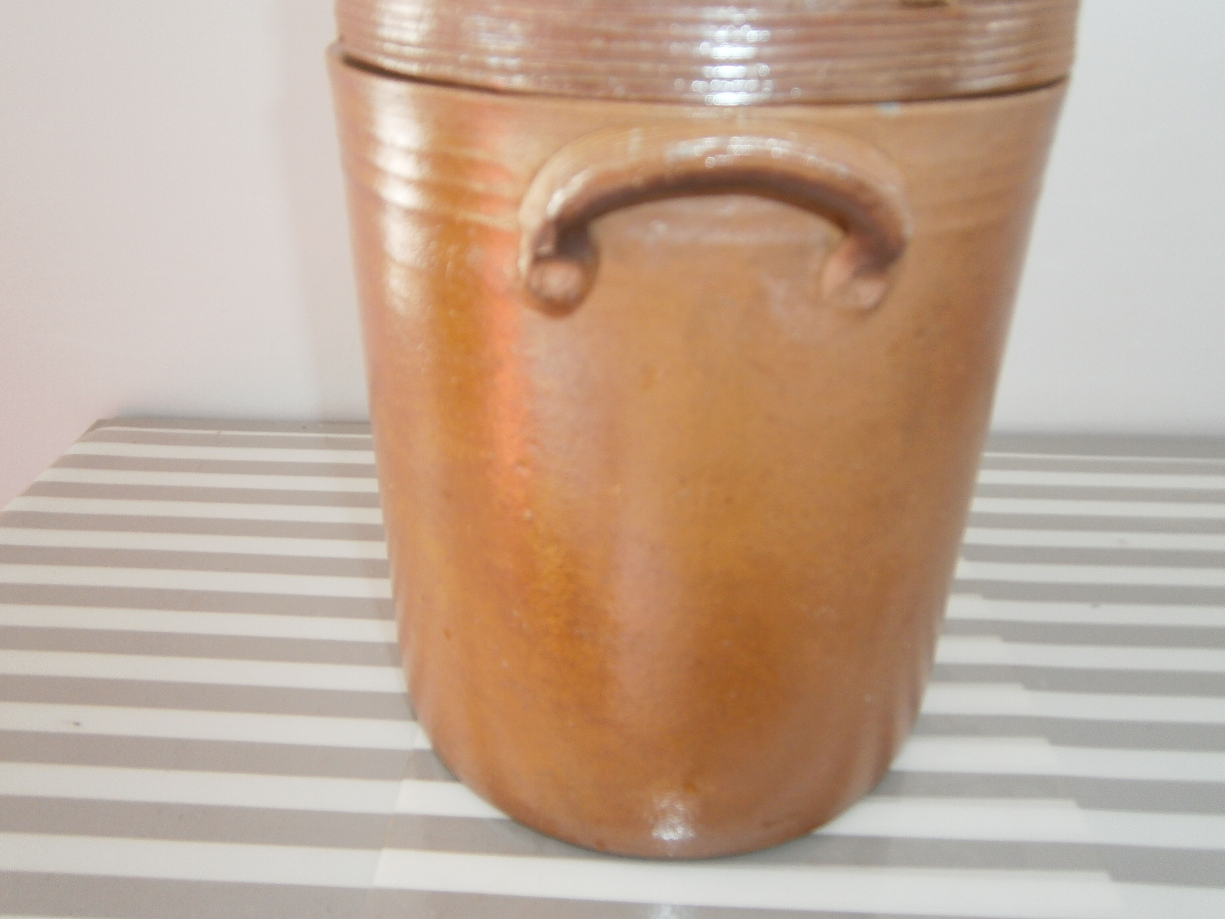 Sandstone pot