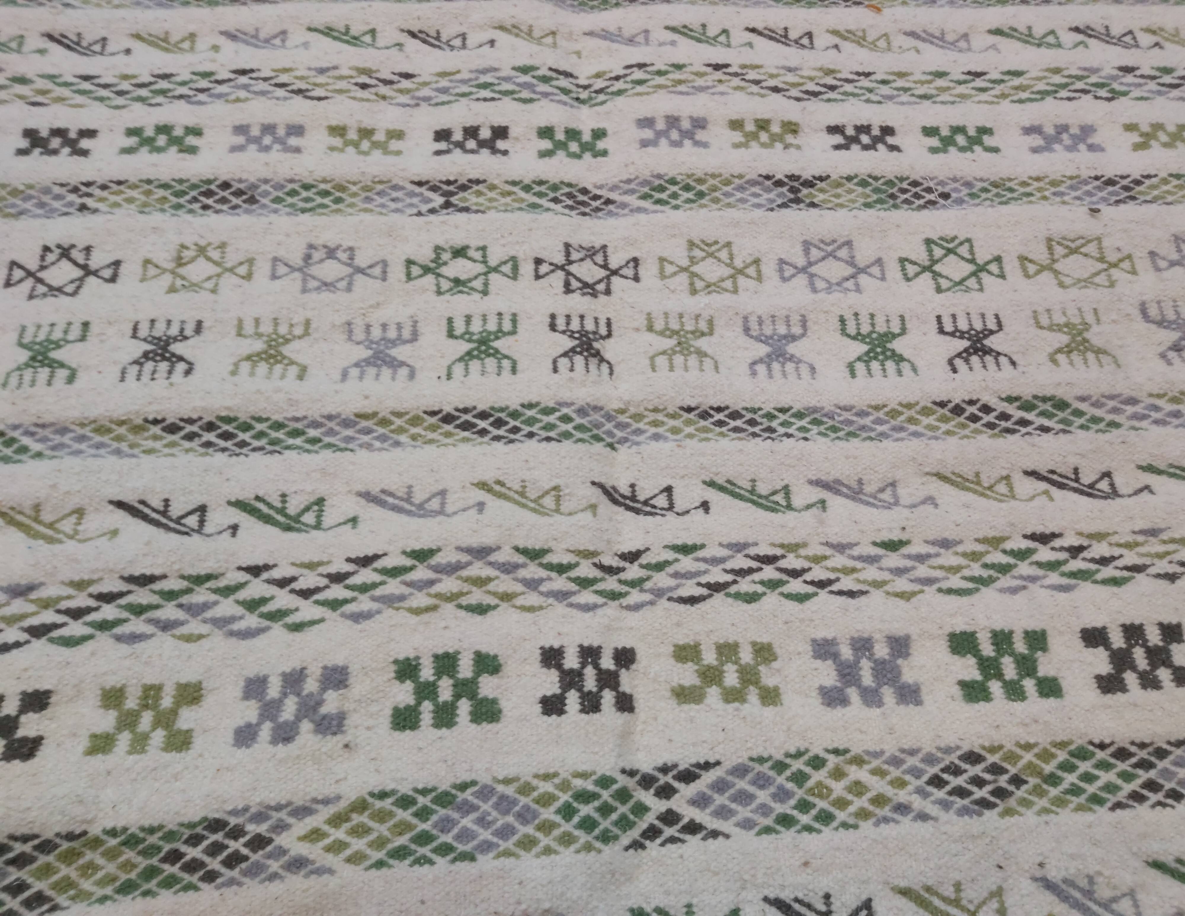 Handmade Berber white patterned white carpet