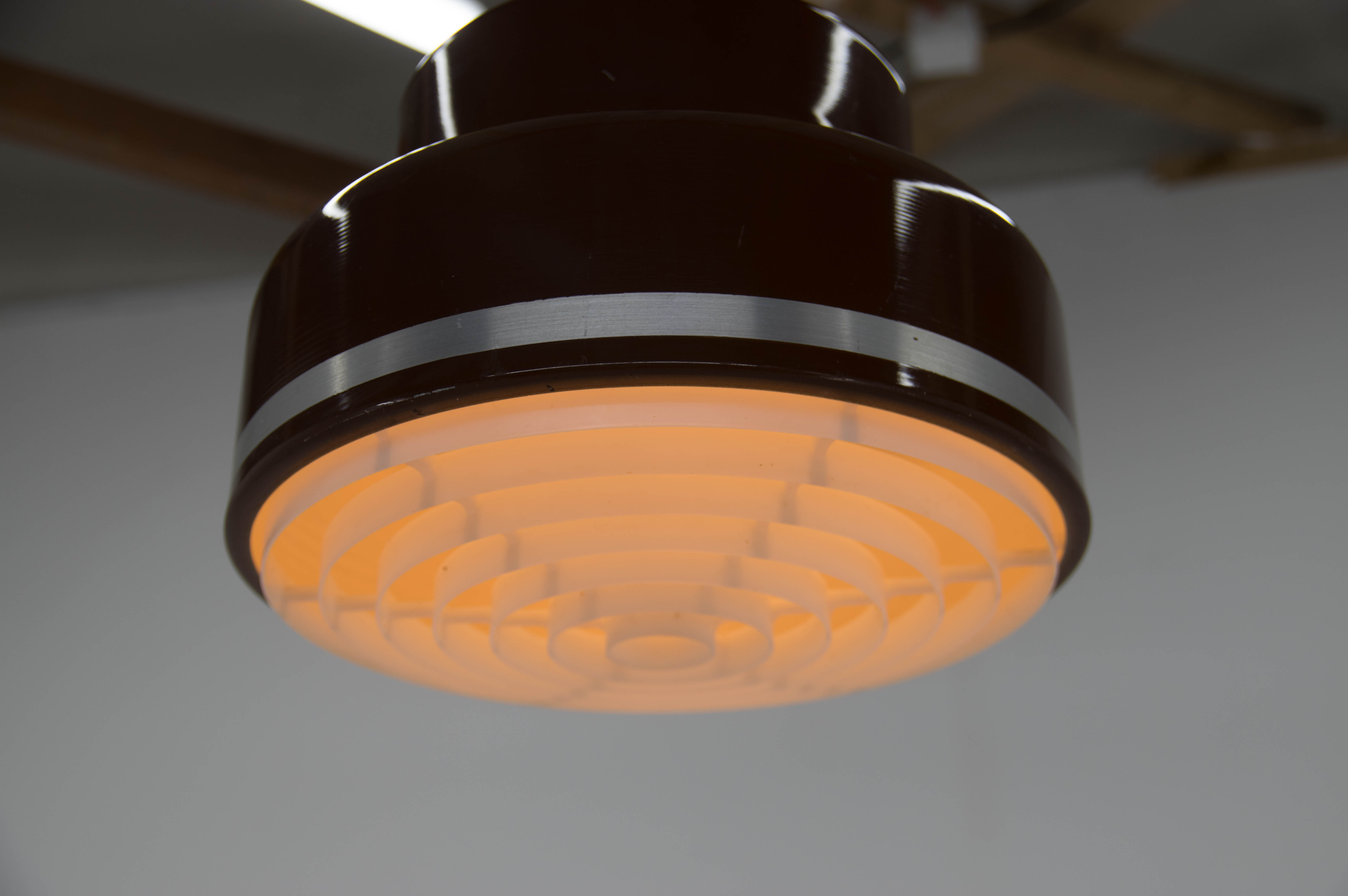 Mid-century design pendant, 1970s