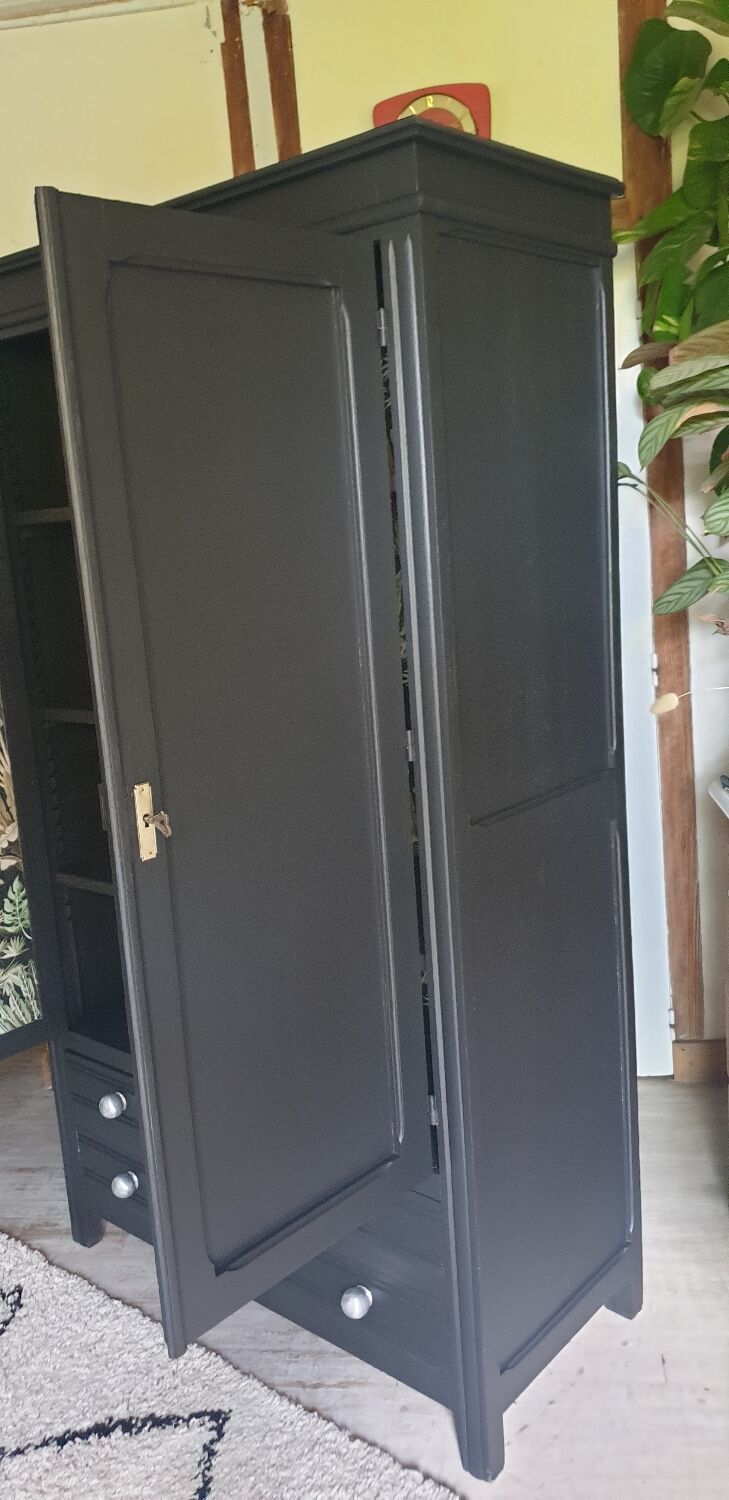 Parisian wardrobe in solid oak