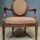 Fauteuil medaillon Louis XVI