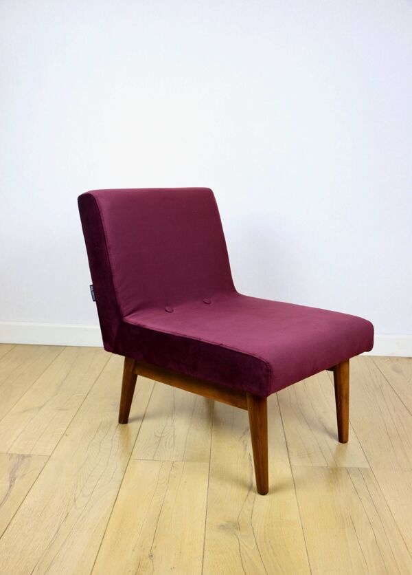 Fauteuil loft vintage années 70 en velours bordeaux.