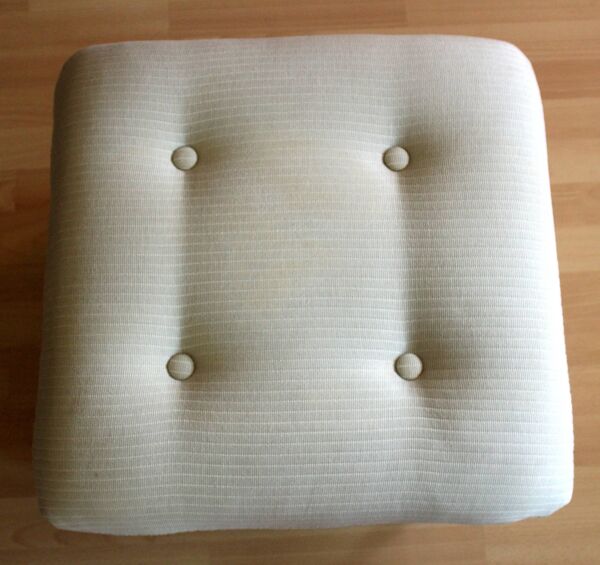 Tabouret de chambre des années 1970, coffre à linge, en tissu, métal et plastique, vintage