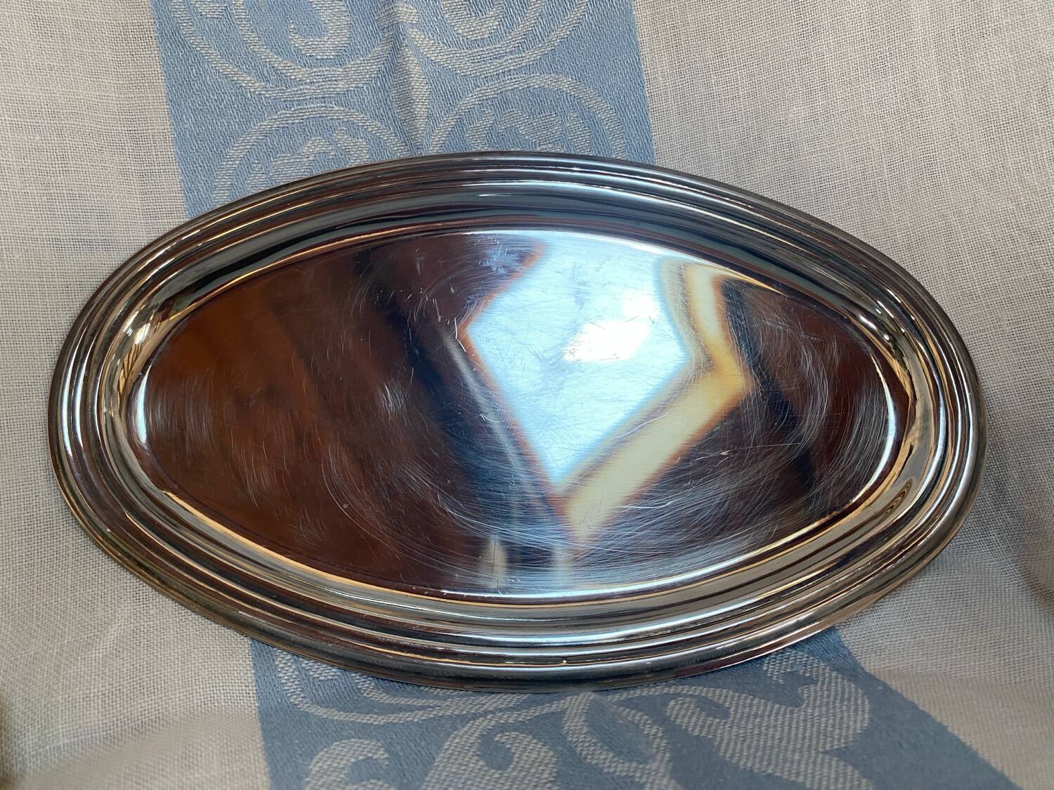 Small oval silver metal tray