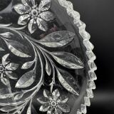 Plat en verre travaillé motif fleurs