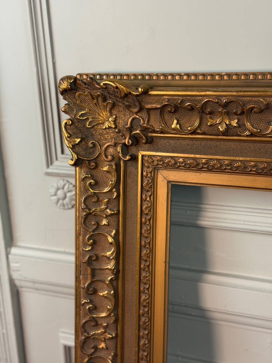 Wooden frame with stucco and gilding from around 1900