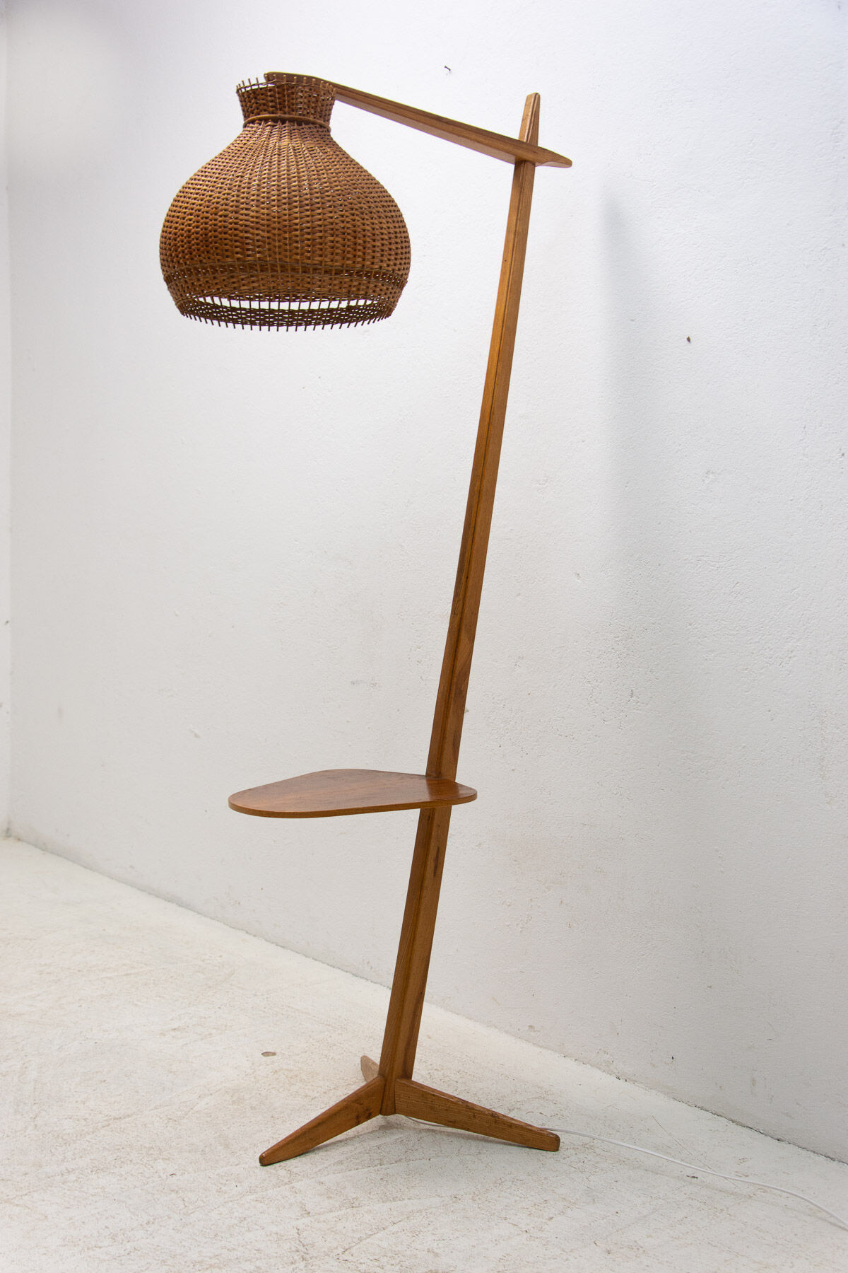 Mid century single floor lamp from Krasna Jizba, 1950´s, Czechoslovakia